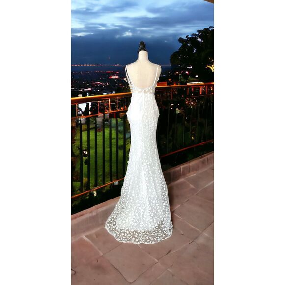 Boho Lace Wedding Dress - Picture 2 of 8